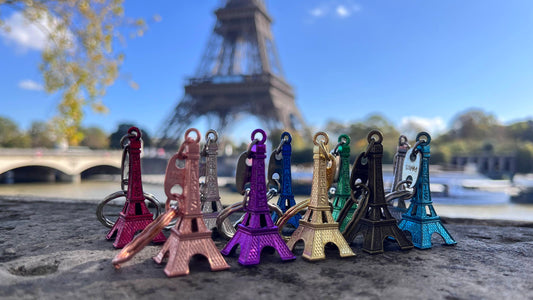 Set of 25 Eiffel Tower Keychains – Large Bulk Souvenir Pack from Paris